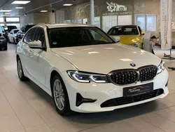 Alpinweiss iii Gebraucht 2019 BMW 330e Advantage Limousine | 23.990 € (Guter Preis)