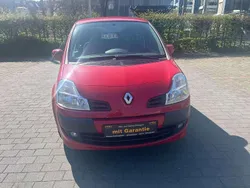 Rot Gebraucht 2009 Renault Modus Dynamique Van / Kleinbus | 4.900 € (Teuer)