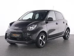 Karosserie in black Gebraucht 2021 Smart ForFour Electric Drive Passion Limousine | 9.995 € (Fairer Preis)