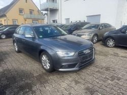 Grau Gebraucht 2015 Audi A4 Attraction Kombi | 9.500 € (Superpreis)