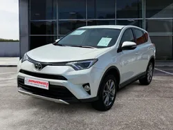 Weiß Gebraucht 2016 Toyota RAV4 Edition SUV | 17.750 € (Fairer Preis)