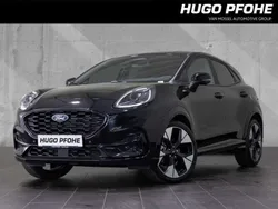 Agate black (schwarz metallic) Gebraucht 2025 Ford Puma ST-Line SUV | 28.390 € (Fairer Preis)