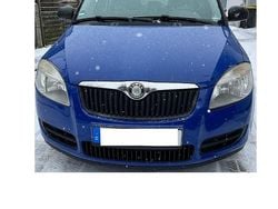 Blau Gebraucht 2010 Skoda Fabia Cool Edition Kleinwagen | 2.500 € (Etwas zu teuer)