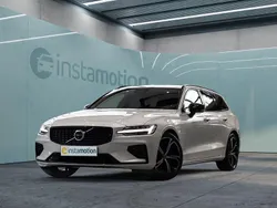 Weiß Gebraucht 2024 Volvo V60 Kombi | 43.849 € (Fairer Preis)
