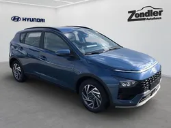 Vibrant blue / mic Neu 2024 Hyundai Bayon Trend SUV | 21.890 € (Superpreis)