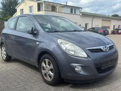 Grau Gebraucht 2009 Hyundai i20 Style Kleinwagen | 2.442 € (Etwas zu teuer)