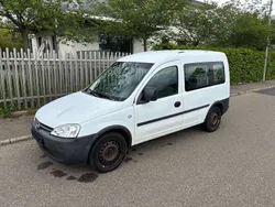 Weiß Gebraucht 2004 Opel Combo Van / Kleinbus | 700 € (Superpreis)