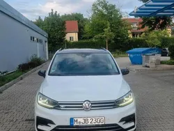 Weiß Gebraucht 2017 VW Touran R-line Van / Kleinbus | 23.000 € (Fairer Preis)