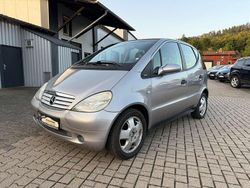 Grau Gebraucht 1999 Mercedes A160 Kleinwagen | 2.790 € (Teuer)