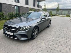 Schwarz Gebraucht 2018 Mercedes E220 AMG Kombi | 16.800 €