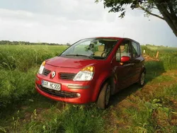 Rot metallic Gebraucht 2006 Renault Modus Van / Kleinbus | 3.555 € (Fairer Preis)