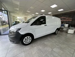Arktikweiss Gebraucht 2021 Mercedes Vito Van / Kleinbus | 23.499 €
