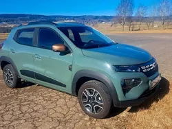 Grün Gebraucht 2023 Dacia Spring Extreme Kleinwagen | 13.390 € (Superpreis)