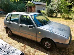 Silber Gebraucht 1989 Fiat Uno Kleinwagen | 2.900 €
