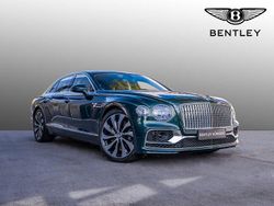 Grün Gebraucht 2021 Bentley Flying Spur Limousine | 189.000 € (Teuer)