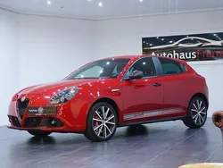 Rot Gebraucht 2019 Alfa Romeo Giulietta Kleinwagen | 16.497 € (Etwas zu teuer)