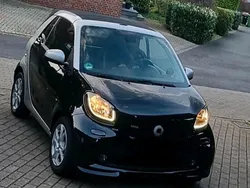 Schwarz Gebraucht 2018 Smart ForTwo Cabrio Brabus Cabrio | 24.500 € (Etwas zu teuer)
