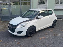Weiß Gebraucht 2011 Suzuki Swift Kleinwagen | 3.950 € (Guter Preis)