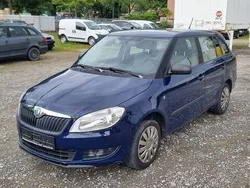 Blau Gebraucht 2012 Skoda Fabia Cool Edition Kombi | 2.490 € (Guter Preis)