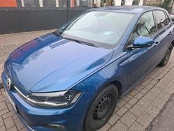 Blau Gebraucht 2018 VW Polo Kleinwagen | 7.900 €