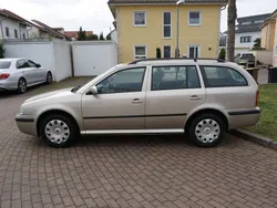 Gold Gebraucht 2005 Skoda Octavia Tour Kombi | 4.950 € (Teuer)