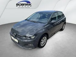 Grau Gebraucht 2020 VW Polo Comfortline Limousine | 12.690 € (Fairer Preis)
