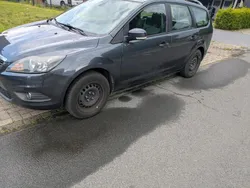 Grau Gebraucht 2010 Ford Focus Kombi | 2.850 € (Fairer Preis)