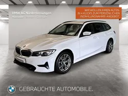 Weiß Gebraucht 2022 BMW 320 Shadowline Kombi | 27.407 € (Guter Preis)
