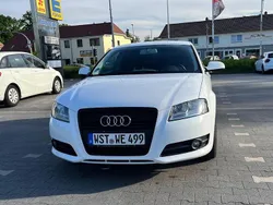 Weiß Gebraucht 2011 Audi A3 Ambition Limousine | 7.800 € (Teuer)