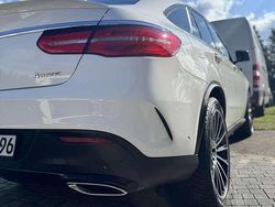 Weiß Gebraucht 2018 Mercedes GLE500 SUV | 40.000 €