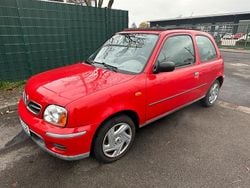 Rot Gebraucht 2001 Nissan Micra Kleinwagen | 1.290 €