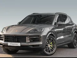 Grau Neu 2025 Porsche Cayenne SUV | 139.092 € (Superpreis)