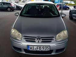 Silber Gebraucht 2004 VW Golf IV Comfortline Limousine | 2.300 € (Fairer Preis)