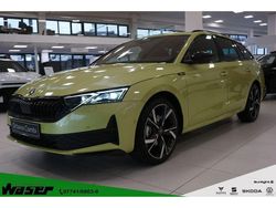 Grün Neu 2025 Skoda Octavia SportLine Kombi | 48.990 €