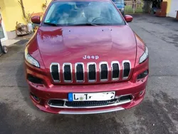 Rot Gebraucht 2016 Jeep Cherokee Overland SUV | 14.300 € (Fairer Preis)