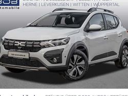 Weiß Gebraucht 2025 Dacia Sandero Expression Limousine | 17.333 € (Guter Preis)