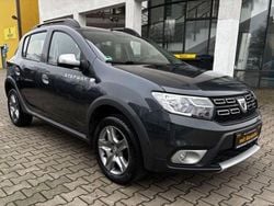 Grau Gebraucht 2019 Dacia Sandero Stepway SUV | 9.999 € (Guter Preis)