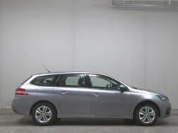 Grau Gebraucht 2019 Peugeot 308 Active Kombi | 7.980 € (Superpreis)