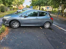Grau Gebraucht 2008 Peugeot 308 Kleinwagen | 500 €