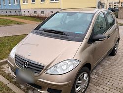 Gold Gebraucht 2009 Mercedes A150 Kleinwagen | 3.500 € (Guter Preis)