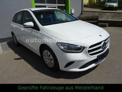 Polarweiss unilack Gebraucht 2020 Mercedes B180 Business Van / Kleinbus | 23.900 € (Fairer Preis)
