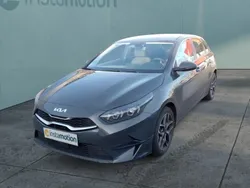 Grau Gebraucht 2024 Kia Ceed Spirit Limousine | 27.038 € (Fairer Preis)