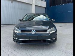 Grau Gebraucht 2017 VW Golf Comfortline Limousine | 12.999 € (Fairer Preis)