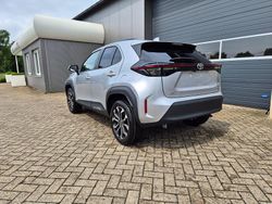 Shimmering silver metallic Neu 2025 Toyota Yaris Hybrid | 27.990 € (Guter Preis)