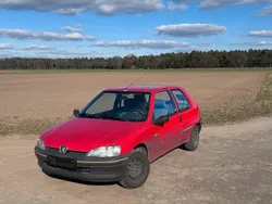 Rot Gebraucht 1996 Peugeot 106 Kleinwagen | 200 €