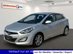 Grau Gebraucht 2012 Hyundai i30 Limousine | 4.699 € (Guter Preis)