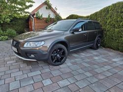 Braun Gebraucht 2016 Volvo XC70 Summum Kombi | 22.850 € (Guter Preis)