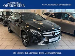Schwarz (nachtschwarz) Gebraucht 2016 Mercedes GLA200 Progressive SUV | 21.950 € (Etwas zu teuer)