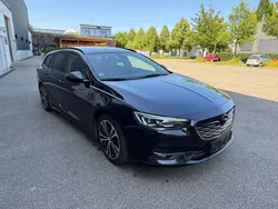 Blau Gebraucht 2018 Opel Insignia Exklusiv Kombi | 15.600 € (Fairer Preis)