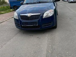 Blau Gebraucht 2009 Skoda Roomster Kombi | 1.250 €